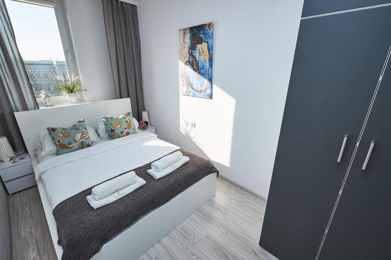 Noctis Apartment Senatorska Warszawa Exteriör bild